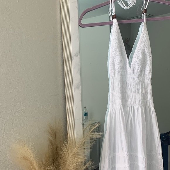 White dress - Picture 3 of 6